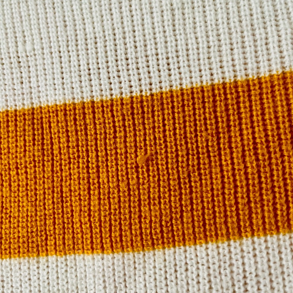 H&M sweater - Picture 4 of 4